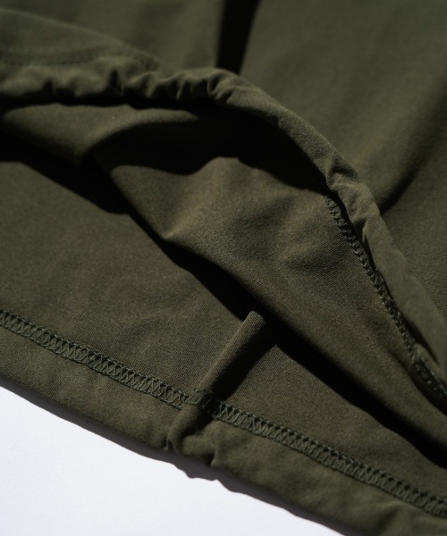 SUNNY  SPORTS（サニースポーツ）の「SUNNY SPORTS / サニースポーツ DRAWSTRING BIGGEST CREW TEE Primeflex ドローストリングTシャツ（Tシャツ/カットソー・メンズ・ホワイト/ブラウン/ブラック/オリーブ・LARGE/MEDIUM）」の19枚目の写真