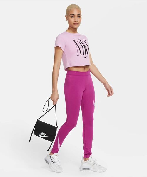 NIKE（ナイキ）の「ナイキ スポーツウェア ウィメンズ フューチュラ 365 クロスボディ バッグ (3L) / Nike Sportswear Women's Futura 365 Crossbody Bag (3L) CW9300-010 Black（ボディバッグ/ウエストポーチ・レディース・ブラック・ONE SIZE）」の2枚目の写真