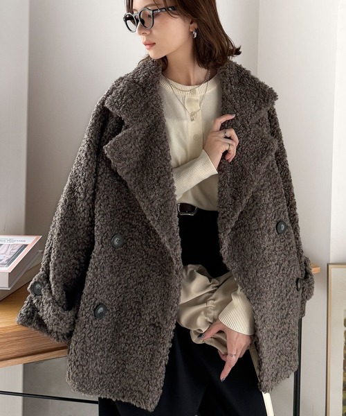 セール】ふんわり包まれる贅沢な季節感。スタンドカラープードルボア