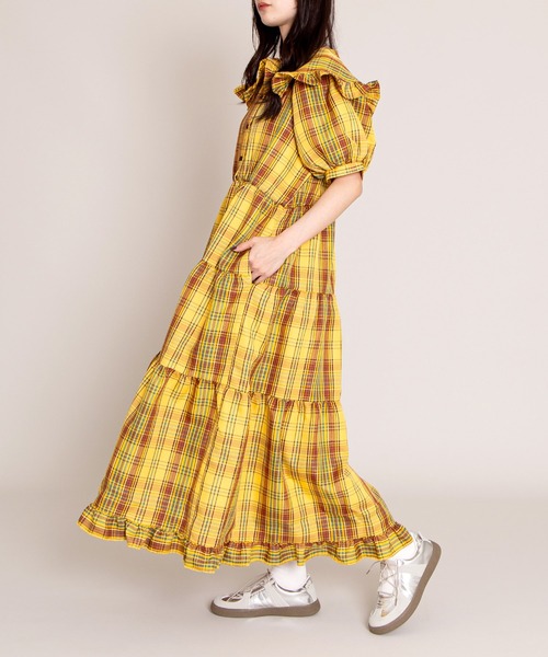 PUNYUS(プニュズ)の「パフスリーブティアードチェックワンピース(ワンピース・レディース・イエロー/グリーン/ピンク・1/2/3/4)」の12枚目の写真