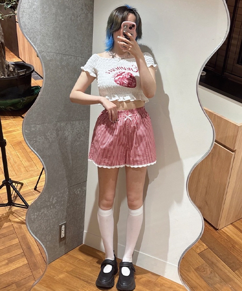 Mi-je(ミジェ)の「ギンガムチェックショートパンツ【韓国ファッション】(その他パンツ・レディース・ブラック/レッド・M/S)」の15枚目の写真