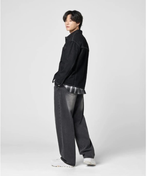 Vini(ヴィニ)の「【Vini】バイオウォッシュ ワンタックワイドデニム(デニムパンツ・メンズ・ブラック/インディゴブルー・LARGE/MEDIUM/SMALL)」の4枚目の写真