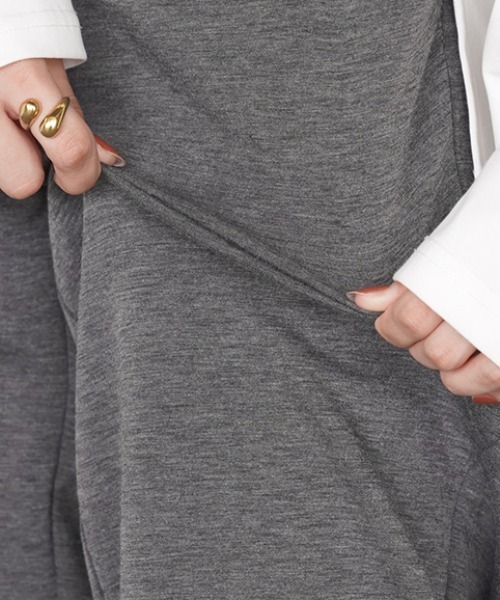 HUG.U（ハグユー）の「美脚ジョガーパンツ（スウェットパンツ・レディース・オレンジ/ライトグレー/ブラック/カーキ・FREE）」の19枚目の写真