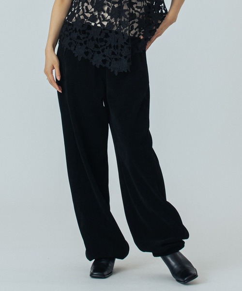 ROSE BUD（ローズバッド）の「CORDUROY PANTS（その他パンツ・レディース・レッド/ホワイト/グレー/ブラック・ONE SIZE）」の3枚目の写真