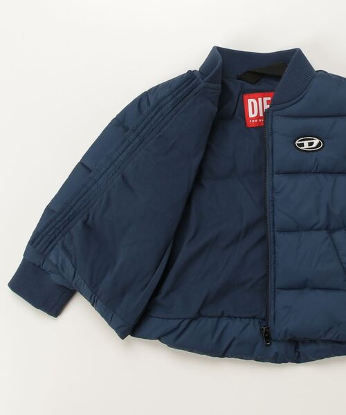 DIESEL（ディーゼル）の「ベビー パファージャケット JARPEB（ブルゾン・キッズ・ネイビー/パープル・36M/24M/18M）」の11枚目の写真
