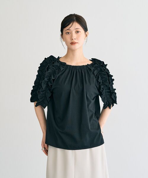 YECCA VECCA（イェッカヴェッカ）の「UVカットフリルスリーブカットソー（Tシャツ/カットソー・レディース・ブラック/カーキ・FREE）」の5枚目の写真