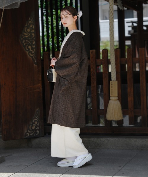 utatane(ウタタネ)の「羽織 レース ニコアンティーク レトログラフィカ ダーク×ブラウン 日本製(着物・レディース・ブラウン・FREE)」の7枚目の写真