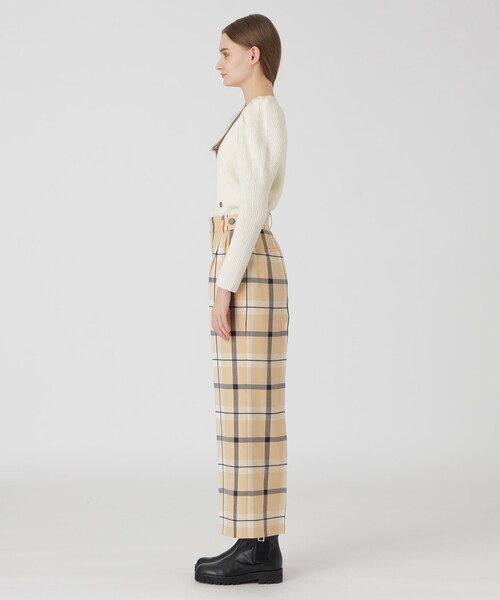 BLUE LABEL CRESTBRIDGE（ブルーレーベルクレストブリッジ）の「【店舗限定】クレストブリッジチェックサキソニードビーオーバーペンワイドパンツ（その他パンツ・レディース・ベージュ系その他7/グレー系その他・36/38）」の8枚目の写真