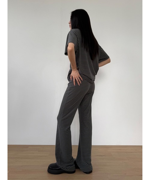 Didot.showroom(ディドット ショールーム)の「【DIDOT.】フリースボーダーフレアパンツ(その他パンツ・レディース・パープル/チャコール/ブラック/アイボリー・FREE)」の6枚目の写真