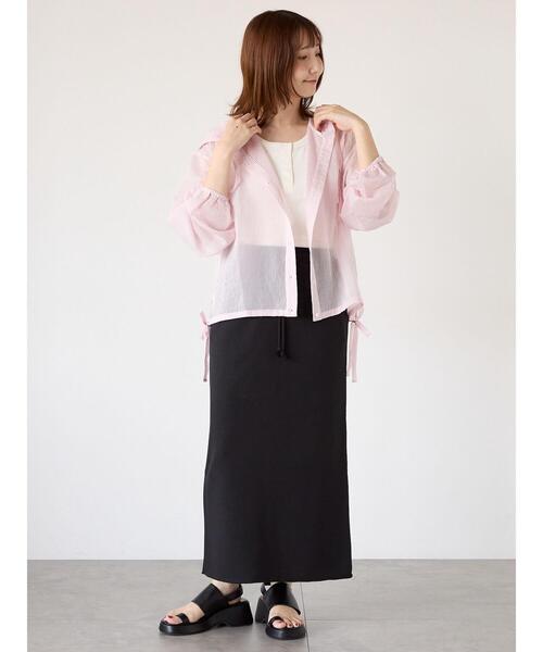 Te chichi TERRASSE（テチチテラス）の「前後2WAYヘンリーネックタンクトップ（タンクトップ・レディース・ブラック/オフホワイト/ブルー・F）」の11枚目の写真