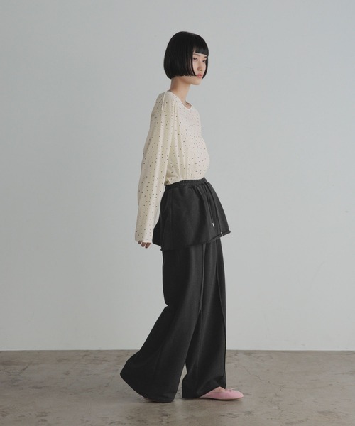 LOWRYS FARM(ローリーズファーム)の「ベロア2WAYプルオーバーLS 577775(Tシャツ/カットソー・レディース・ネイビー/ブラウン/オフホワイト/ブラック/ドット・FREE)」の11枚目の写真
