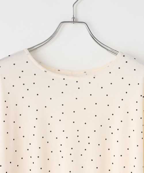 LOWRYS FARM(ローリーズファーム)の「ベロア2WAYプルオーバーLS 577775(Tシャツ/カットソー・レディース・ネイビー/ブラウン/オフホワイト/ブラック/ドット・FREE)」の13枚目の写真