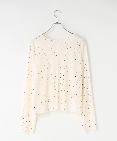 LOWRYS FARM(ローリーズファーム)の「ベロア2WAYプルオーバーLS 577775(Tシャツ/カットソー・レディース・ネイビー/ブラウン/オフホワイト/ブラック/ドット・FREE)」の17枚目の写真