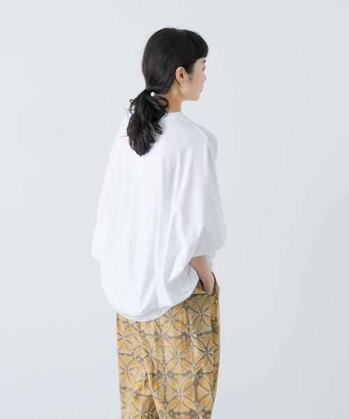 かぐれ(カグレ)の「ワイドコクーンドルマンカットソー(Tシャツ/カットソー・レディース・ネイビー/ブラック/オフホワイト・FREE)」の5枚目の写真