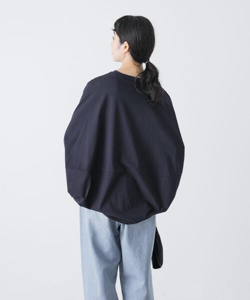 かぐれ(カグレ)の「ワイドコクーンドルマンカットソー(Tシャツ/カットソー・レディース・ネイビー/ブラック/オフホワイト・FREE)」の15枚目の写真