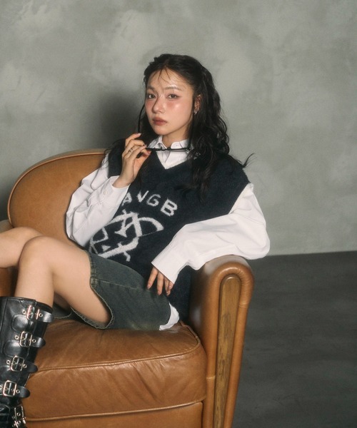 ANDGEEBEE（アンジービー）の「UNISEX エンブレムシャギーベスト（ベスト・レディース・ブラック/グレー・FREE）」の10枚目の写真