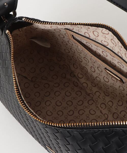 Guess（ゲス）の「ALISHA Shoulder ショルダーバッグ（ハンドバッグ・レディース・ワインレッド/ブラック/ライトベージュ・ONE SIZE）」の12枚目の写真