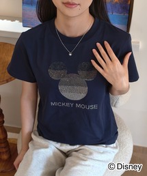 Disney（ディズニー）の「Disney / 別注 ＜Mickey Mouse＞ ラインストーンTシャツ（Tシャツ/カットソー）」