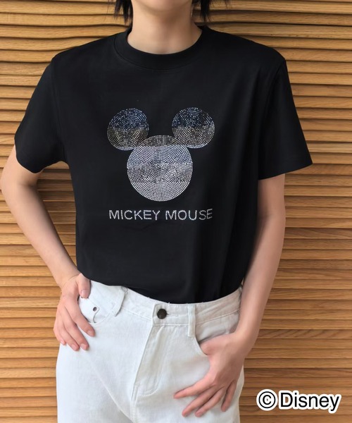 Disney(ディズニー)の「Disney / 別注 <Mickey Mouse> ラインストーンTシャツ(Tシャツ/カットソー・レディース・ブラック/ネイビー/ホワイト・SMALL/MEDIUM/LARGE)」の2枚目の写真