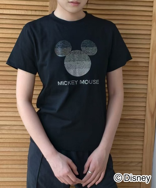 Disney(ディズニー)の「Disney / 別注 <Mickey Mouse> ラインストーンTシャツ(Tシャツ/カットソー・レディース・ブラック/ネイビー/ホワイト・SMALL/MEDIUM/LARGE)」の19枚目の写真