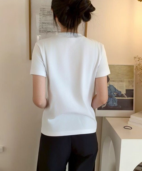 Disney(ディズニー)の「Disney / 別注 <Mickey Mouse> ラインストーンTシャツ(Tシャツ/カットソー・レディース・ブラック/ネイビー/ホワイト・SMALL/MEDIUM/LARGE)」の9枚目の写真