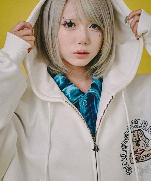 GALFY（ガルフィー）の「【GALFY/ガルフィー】ピカピカ骨骨パーカー