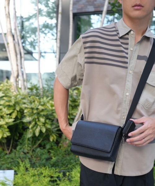 STYLISE（スタイライズ）の「【SYNQUE】Box shoulder bag / ブラック［C］（ショルダーバッグ・メンズ・ブラック・ONE）」の6枚目の写真