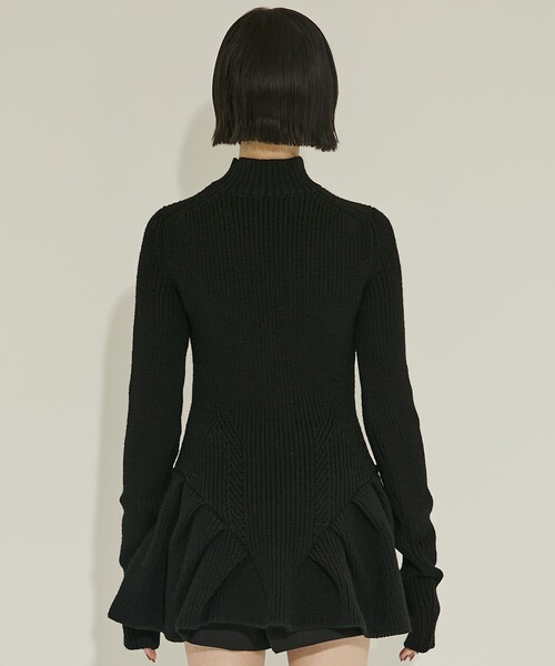 JOHN LAWRENCE SULLIVAN（ジョンローレンスサリバン）の「【JOHN LAWRENCE SULLIVAN/ジョンローレンスサリバン】RIBED PEPLUM HI-NECK KNIT SWEATER/ペプラムニット（ニット/セーター・レディース・ブラック/グレー・XS）」の9枚目の写真