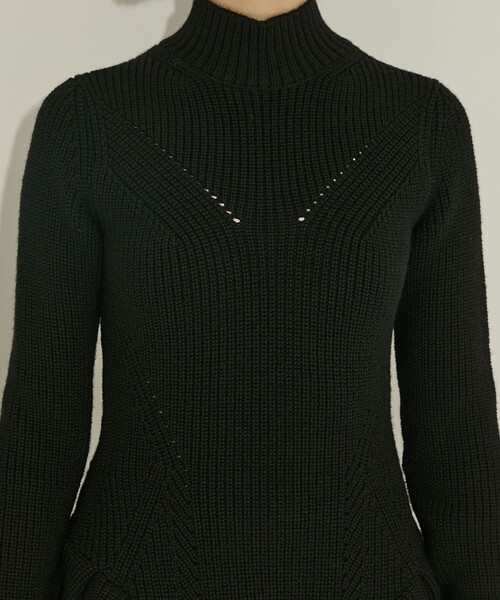 JOHN LAWRENCE SULLIVAN（ジョンローレンスサリバン）の「【JOHN LAWRENCE SULLIVAN/ジョンローレンスサリバン】RIBED PEPLUM HI-NECK KNIT SWEATER/ペプラムニット（ニット/セーター・レディース・ブラック/グレー・XS）」の10枚目の写真