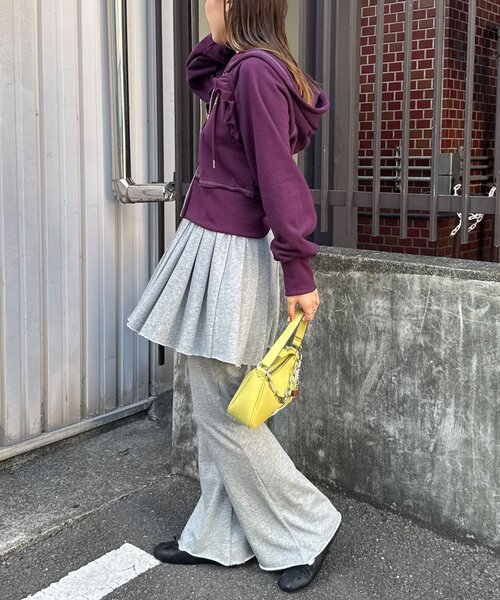 CIAOPANIC(チャオパニック)の「CPロゴフリルショートジップパーカー(パーカー・レディース・ホワイト/グレー系その他/パープル/ネイビー/グレー・ONE SIZE)」の17枚目の写真