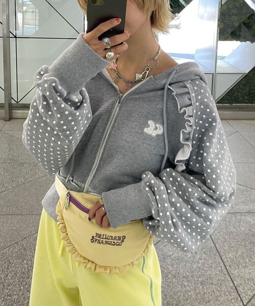 CIAOPANIC(チャオパニック)の「CPロゴフリルショートジップパーカー(パーカー・レディース・ホワイト/グレー系その他/パープル/ネイビー/グレー・ONE SIZE)」の19枚目の写真