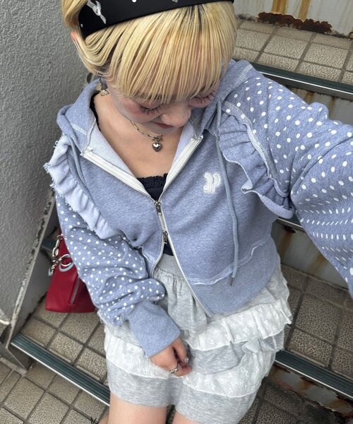 CIAOPANIC(チャオパニック)の「CPロゴフリルショートジップパーカー(パーカー・レディース・ホワイト/グレー系その他/パープル/ネイビー/グレー・ONE SIZE)」の20枚目の写真