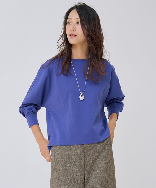 J.PRESS(ジェイプレス)の「ポンチ ボートネック カットソー(Tシャツ/カットソー・レディース・ワイン系/ベージュ系/ブルー系・F)」の3枚目の写真