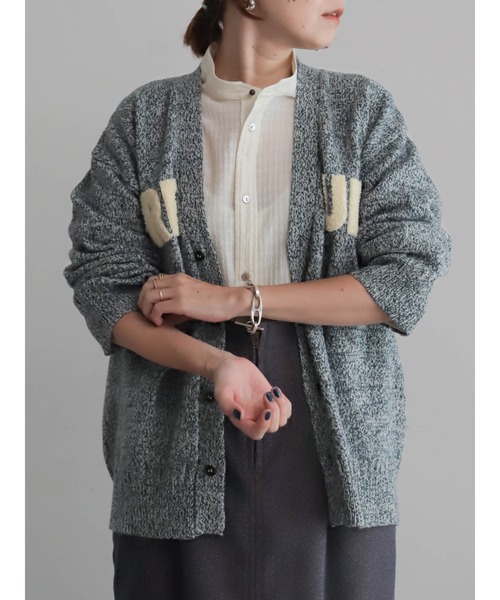 FIL DE FER（フィルデフェール）の「サガラロゴ刺繍　Vネックカーデ（カーディガン/ボレロ・レディース・グリーン/ボルドー・FREE）」の2枚目の写真