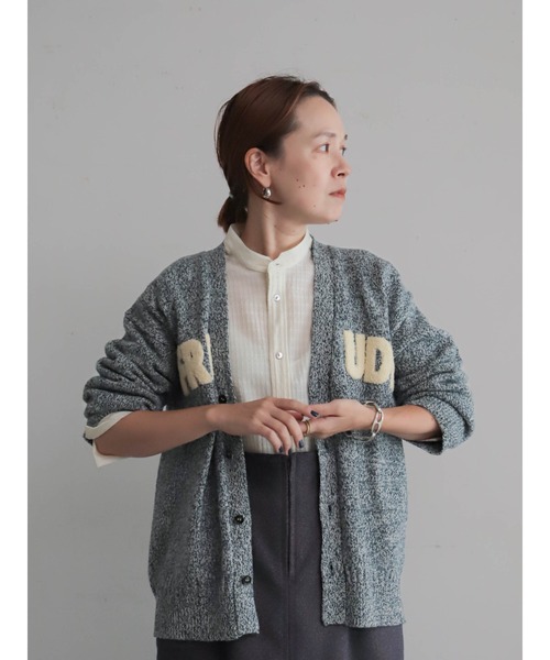 FIL DE FER（フィルデフェール）の「サガラロゴ刺繍　Vネックカーデ（カーディガン/ボレロ・レディース・グリーン/ボルドー・FREE）」の3枚目の写真