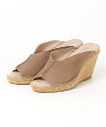 Calzanor（カルザノール）の「ミュール（サンダル）」