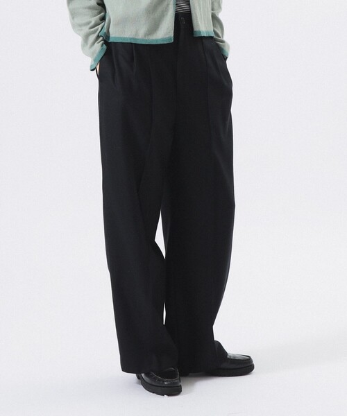 BEAMS BOY（ビームスボーイ）の「ポリエステル ウール ツープリーツ ワイドパンツ（スラックス・レディース・チャコールグレー/ブラック・1/0）」の2枚目の写真
