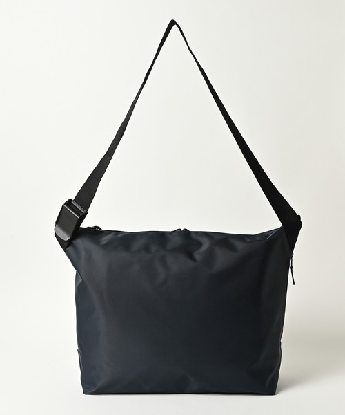 ADAM PATEK（アダムパテック）の「【ADAMPATEK/アダムパテック】water repellent  shoulder big bag 2nd ビッグショルダーバッグ（ショルダーバッグ・メンズ・ネイビー/カーキ/ブラック/グレイッシュベージュ・FREE）」の15枚目の写真