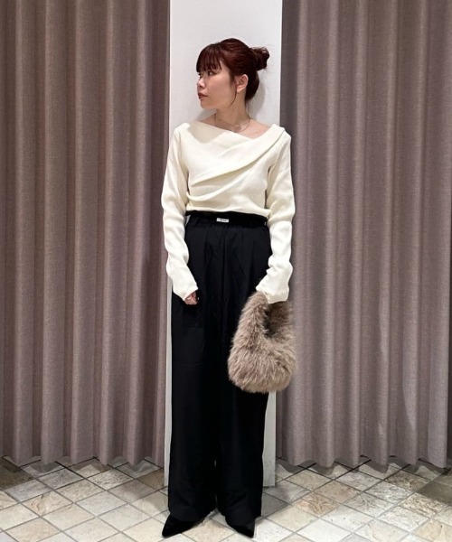 mystic（ミスティック）の「【年間総売上1万枚以上！WEB限定ホワイト登場！】オフショルリブニット（ニット/セーター・レディース・ベージュ/ブラック/アイボリー/ボルドー/ブラウン/ピンク/グレー/ホワイト・FREE）」の9枚目の写真