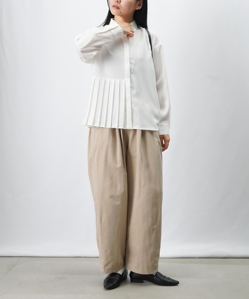 LUCA/LADY LUCK LUCA（ルカ/レディラックルカ）の「LC/LLL 部分プリーツシャツ（シャツ/ブラウス・レディース・オフホワイト/モカ/チャコールグレー・FREE）」の6枚目の写真