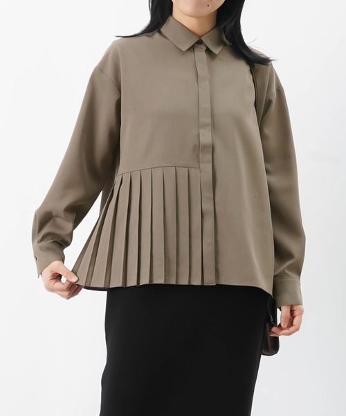 LUCA/LADY LUCK LUCA（ルカ/レディラックルカ）の「LC/LLL 部分プリーツシャツ（シャツ/ブラウス・レディース・オフホワイト/モカ/チャコールグレー・FREE）」の17枚目の写真