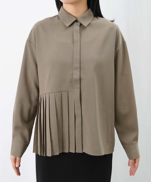 LUCA/LADY LUCK LUCA（ルカ/レディラックルカ）の「LC/LLL 部分プリーツシャツ（シャツ/ブラウス・レディース・オフホワイト/モカ/チャコールグレー・FREE）」の11枚目の写真