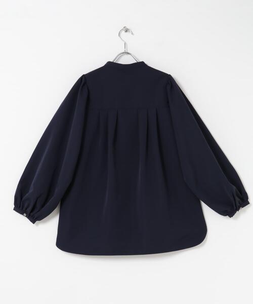 URBAN RESEARCH ROSSO WOMEN（アーバンリサーチ　ロッソ）の「バンドカラーボリュームシャツブラウス（シャツ/ブラウス・レディース・ネイビー/ホワイト・FREE）」の4枚目の写真