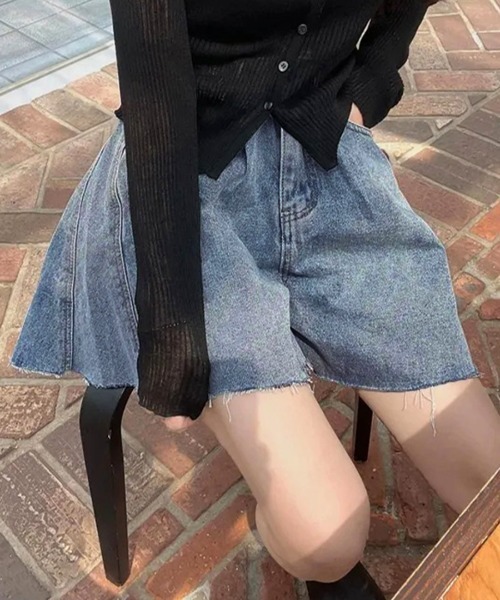 Riff(リフ)の「フレアデニムショートパンツ(デニムパンツ・レディース・ブラック/ブルー・L/M/S)」の16枚目の写真