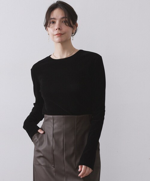 OPAQUE.CLIP(オペークドットクリップ)の「フロッキーチュールトップス【洗濯機OK】(Tシャツ/カットソー・レディース・オフホワイト/チャコールグレー/ブラック/ボルドー・38/40/42)」の2枚目の写真