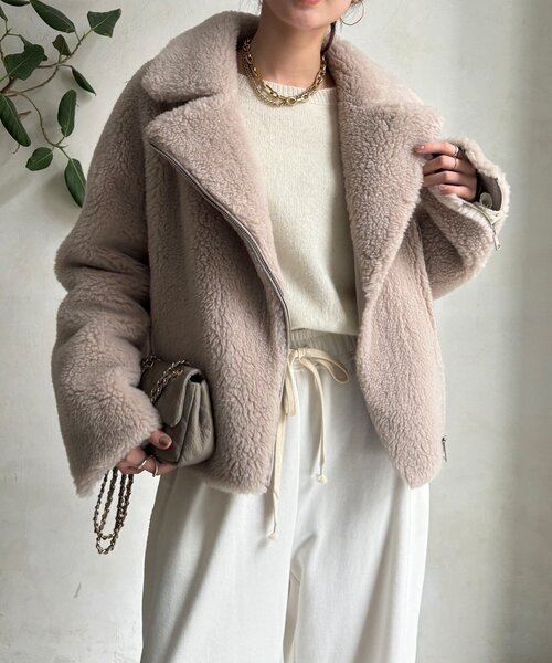 DouDou(ドゥドゥ)の「ボアライダース(その他アウター・レディース・グレイッシュベージュ/モカ・FREE)」の1枚目の写真