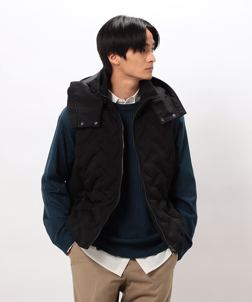 COMME CA ISM(コムサイズム)の「シームレス ダウン フードベスト(ダウンベスト・メンズ・ブラック/カーキ/ホワイト・MEDIUM/LARGE)」の22枚目の写真