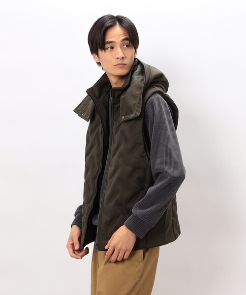 COMME CA ISM(コムサイズム)の「シームレス ダウン フードベスト(ダウンベスト・メンズ・ブラック/カーキ/ホワイト・MEDIUM/LARGE)」の13枚目の写真