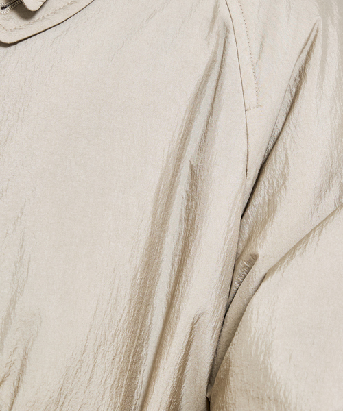 ABAHOUSE（アバハウス）の「ワッシャーナイロン 中綿パデットコート / Padded Half Coat / バルカラーコート（ステンカラーコート・メンズ・ベージュ/ブラック・46/48）」の14枚目の写真