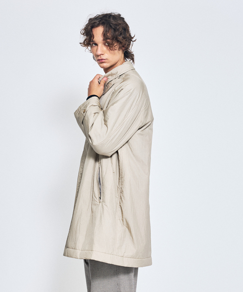 ABAHOUSE（アバハウス）の「ワッシャーナイロン 中綿パデットコート / Padded Half Coat / バルカラーコート（ステンカラーコート・メンズ・ベージュ/ブラック・46/48）」の18枚目の写真